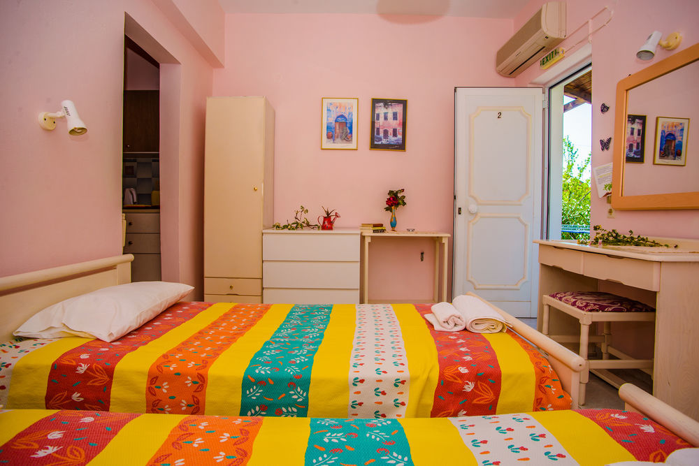 Aloni Studios & Apartments لاسي المظهر الخارجي الصورة